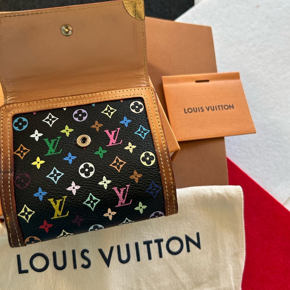 Louis Vuitton Authentic Takashi Murakami Luxury Wallet - Picture 3 of 11